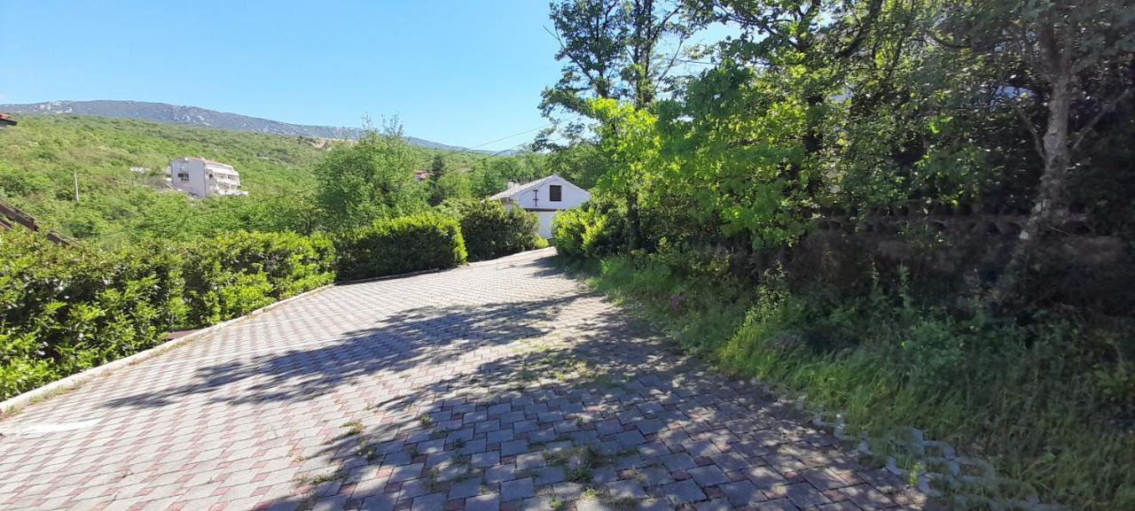 Apartment G&S Ядраново Екстер'єр фото
